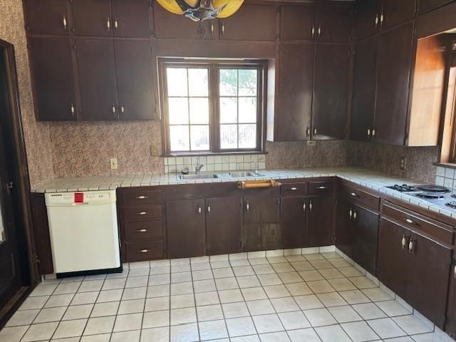 301 Riverside Drive, Charles City, IA 50616