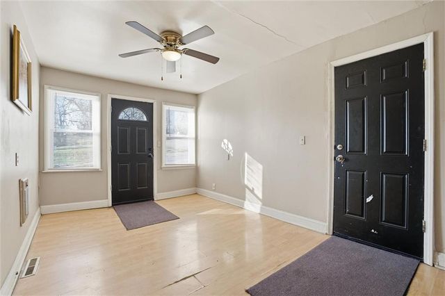 6745 Cleveland Avenue, Kansas City, MO 64132