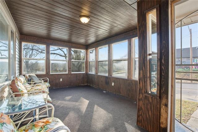 6745 Cleveland Avenue, Kansas City, MO 64132