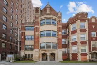 2363 E 70th Street 1, Chicago, IL 60649