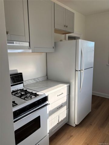 166 Lake Avenue 2nd Floor, Tuckahoe, NY 10707