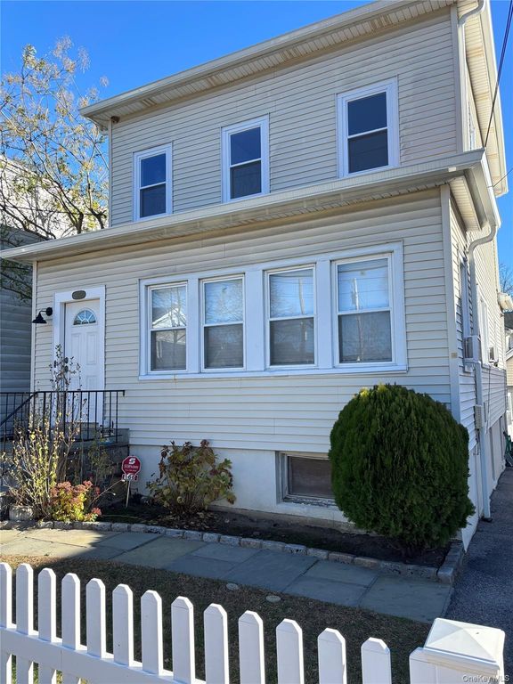 166 Lake Avenue 2nd Floor, Tuckahoe, NY 10707