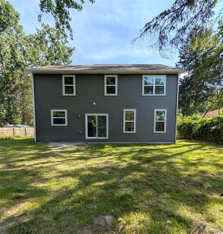 19780 Mahon Street, Southfield, MI 48075