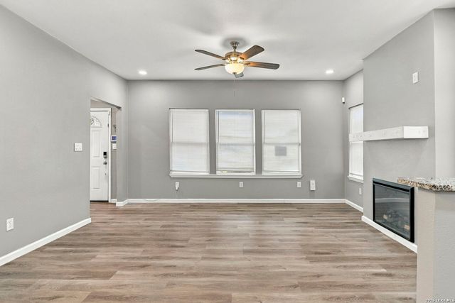 129 Jeffrey, San Antonio, TX 78201