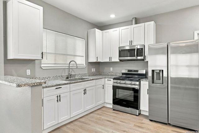 129 Jeffrey, San Antonio, TX 78201