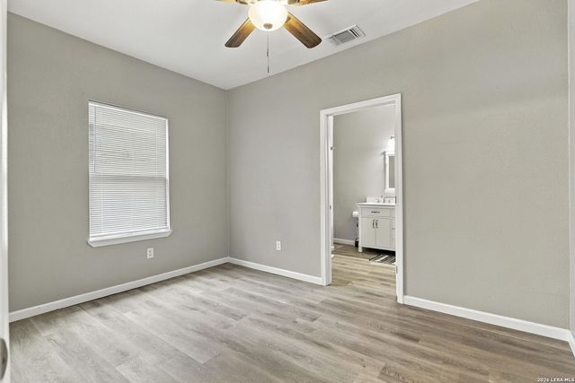 129 Jeffrey, San Antonio, TX 78201