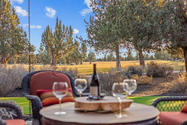 23087 Watercourse Way, Bend, OR 97701