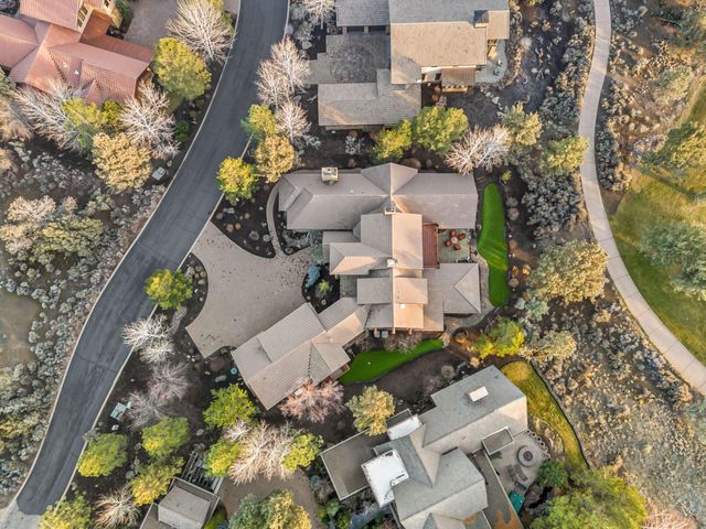 23087 Watercourse Way, Bend, OR 97701