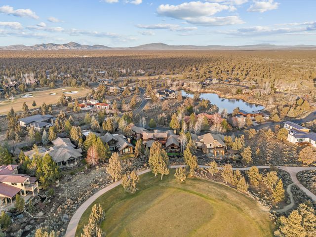 23087 Watercourse Way, Bend, OR 97701