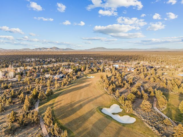 23087 Watercourse Way, Bend, OR 97701