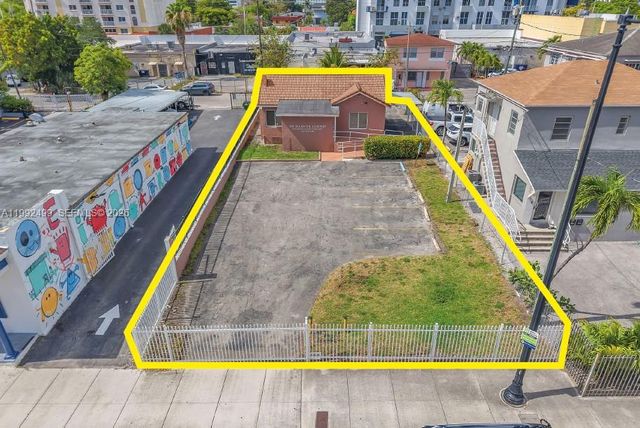1437 SW 1st St, Miami, FL 33135