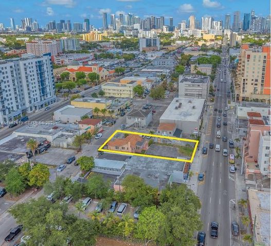 1437 SW 1st St, Miami, FL 33135