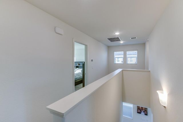 2037 N Rogers Lane, Clovis, CA 93619