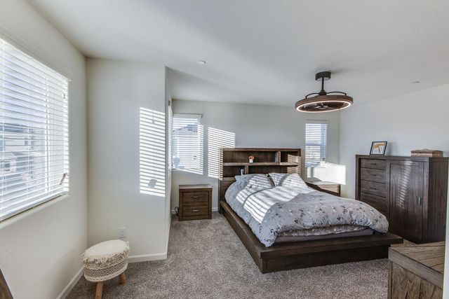 2037 N Rogers Lane, Clovis, CA 93619