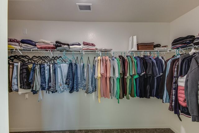 2037 N Rogers Lane, Clovis, CA 93619