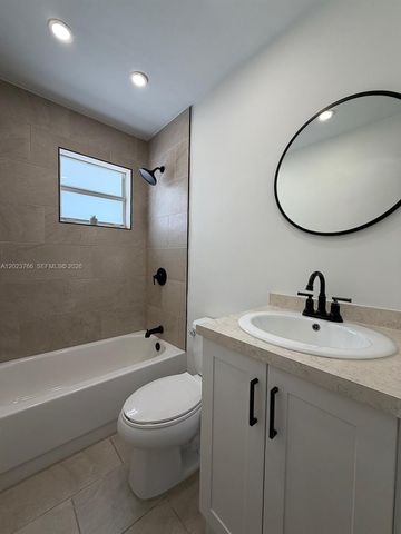 19255 NW 47th Pl, Miami Gardens, FL 33055