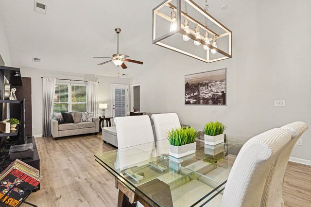 400 Stafford Dr., Myrtle Beach, SC 29579