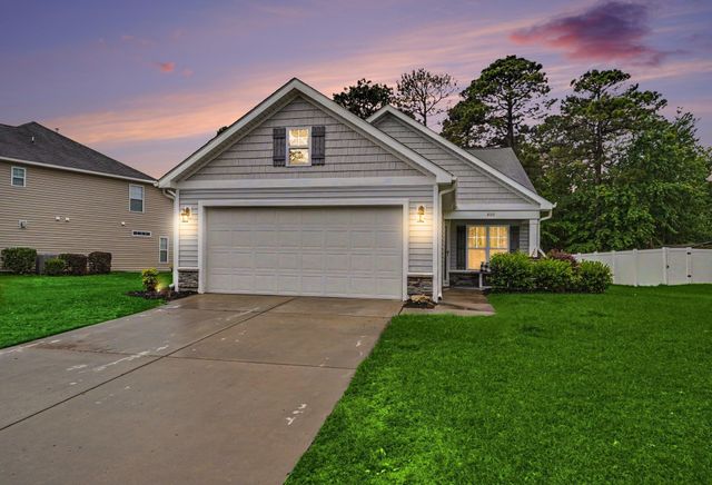 400 Stafford Dr., Myrtle Beach, SC 29579