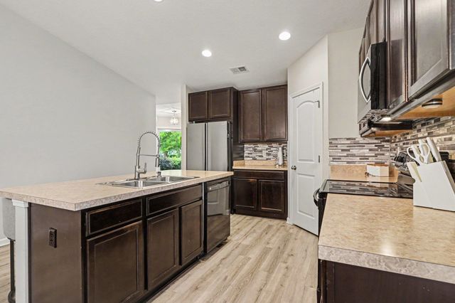 400 Stafford Dr., Myrtle Beach, SC 29579