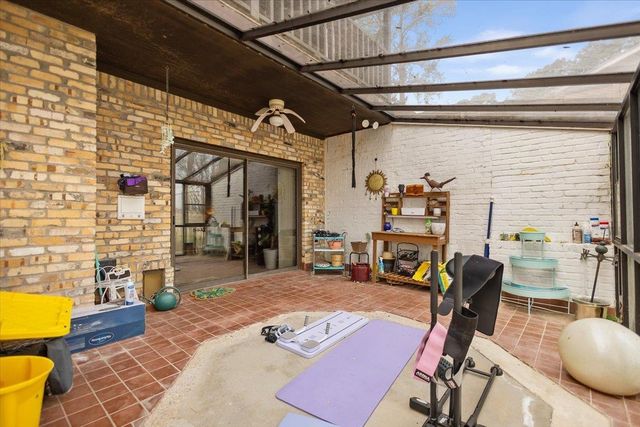 16835 Cardinal Lane, Troup, TX 75789