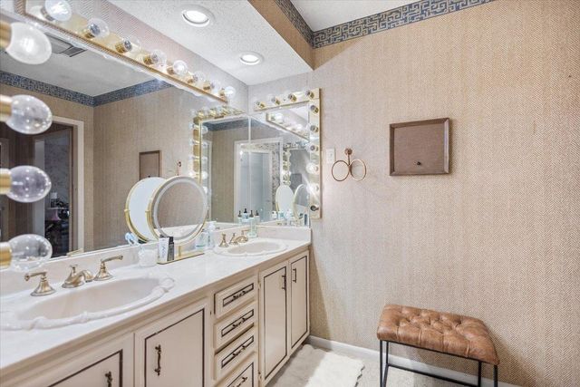 16835 Cardinal Lane, Troup, TX 75789