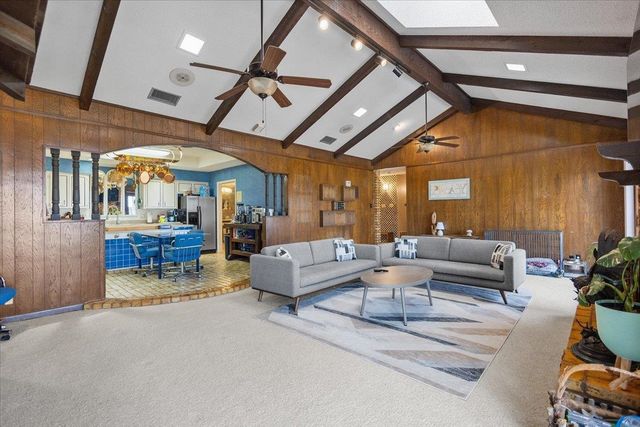 16835 Cardinal Lane, Troup, TX 75789