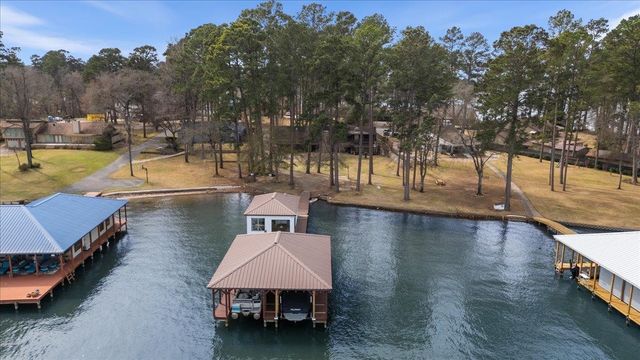 16835 Cardinal Lane, Troup, TX 75789