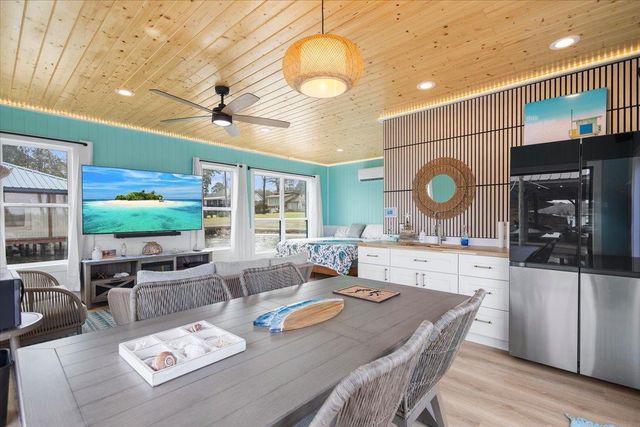 16835 Cardinal Lane, Troup, TX 75789