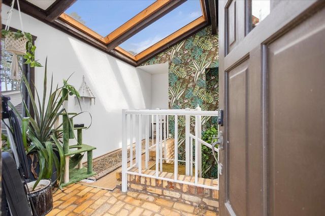 16835 Cardinal Lane, Troup, TX 75789