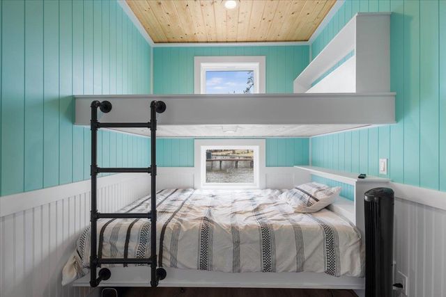 16835 Cardinal Lane, Troup, TX 75789