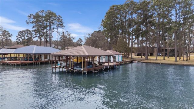 16835 Cardinal Lane, Troup, TX 75789