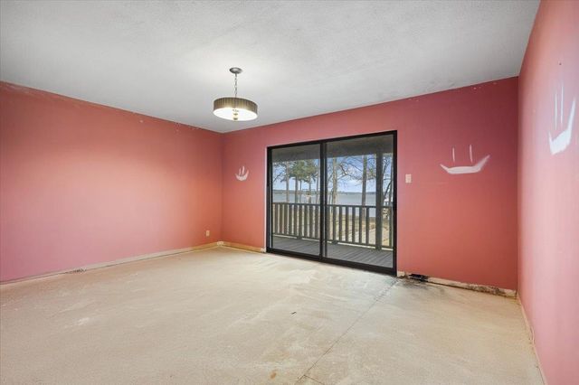 16835 Cardinal Lane, Troup, TX 75789