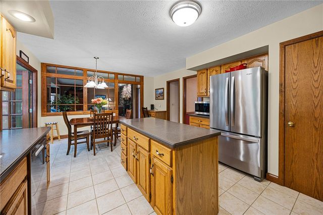 477 Maplewoods Lane, Webster, NY 14580