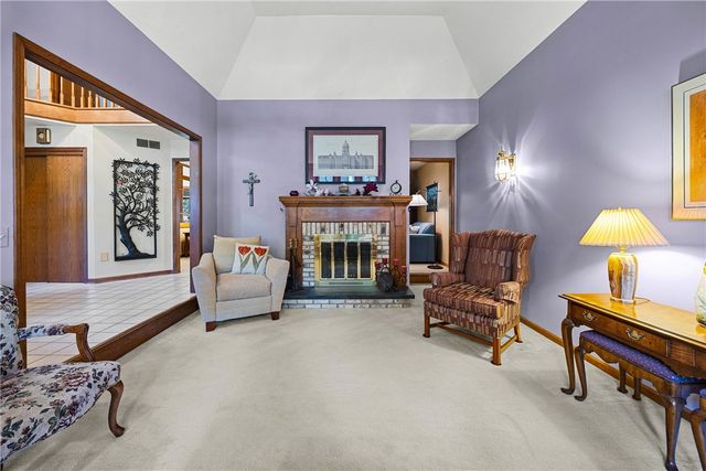 477 Maplewoods Lane, Webster, NY 14580