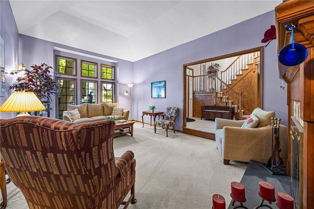 477 Maplewoods Lane, Webster, NY 14580