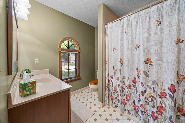 477 Maplewoods Lane, Webster, NY 14580