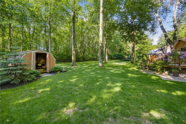477 Maplewoods Lane, Webster, NY 14580