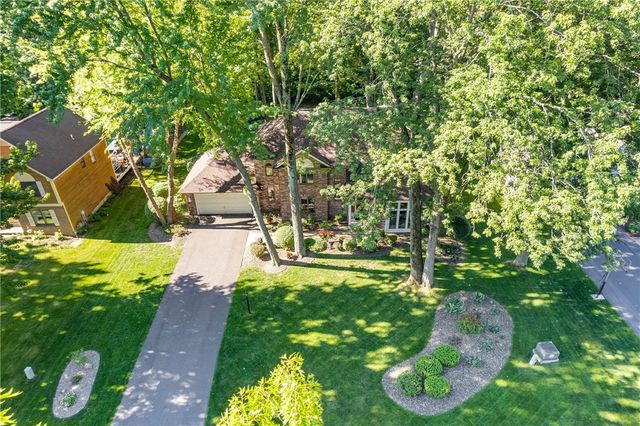 477 Maplewoods Lane, Webster, NY 14580