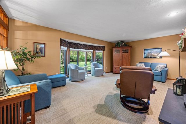 477 Maplewoods Lane, Webster, NY 14580