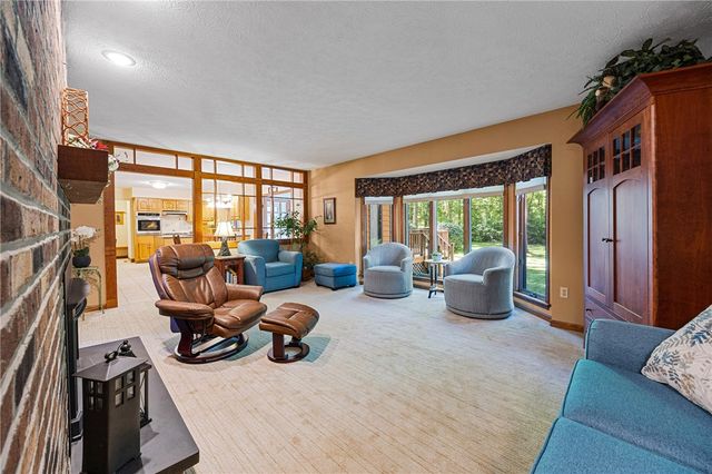 477 Maplewoods Lane, Webster, NY 14580