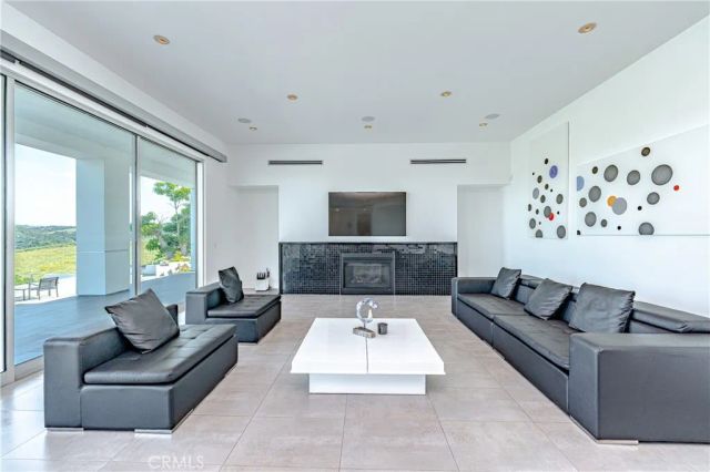 23980 Falcons View, Diamond Bar, CA 91765