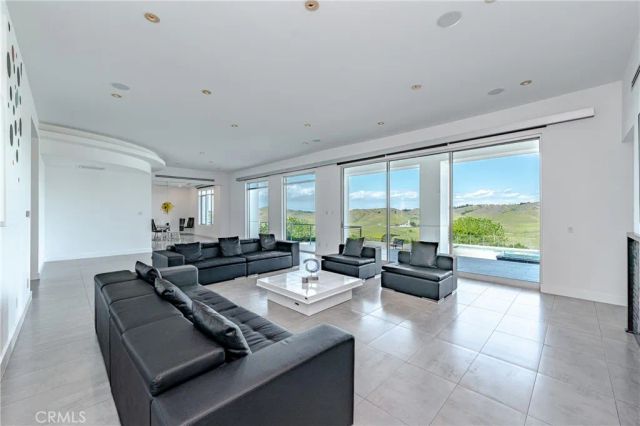 23980 Falcons View, Diamond Bar, CA 91765