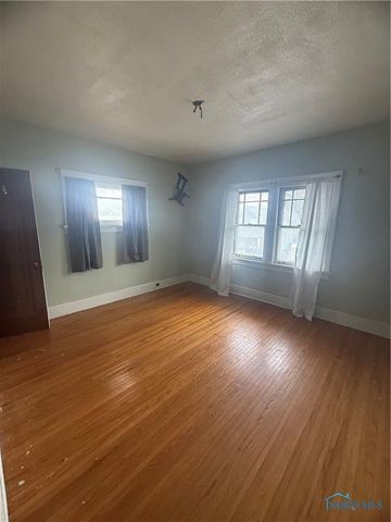 1255 Nebraska Avenue, Toledo, OH 43607