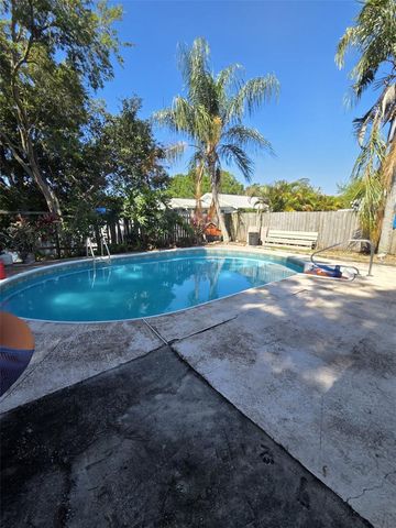 602 BAY LAKE TRAIL, Oldsmar, FL 34677