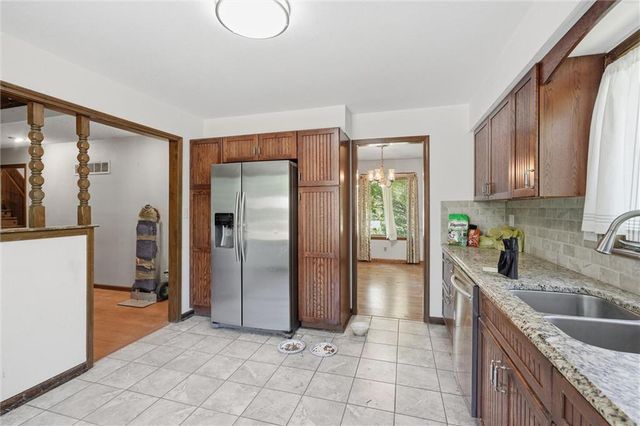14806 E 200th Street, Peculiar, MO 64078