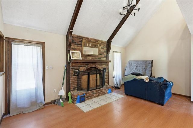 14806 E 200th Street, Peculiar, MO 64078