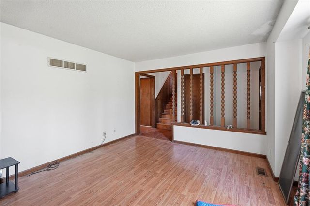 14806 E 200th Street, Peculiar, MO 64078