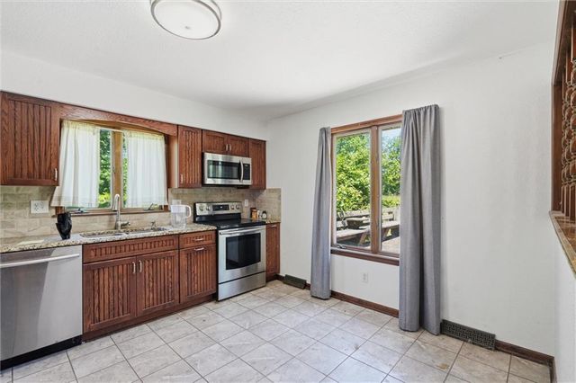 14806 E 200th Street, Peculiar, MO 64078
