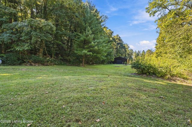 2598 Weavers Run Rd, West Point, KY 40177