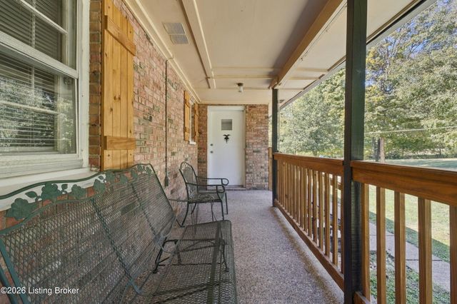 2598 Weavers Run Rd, West Point, KY 40177